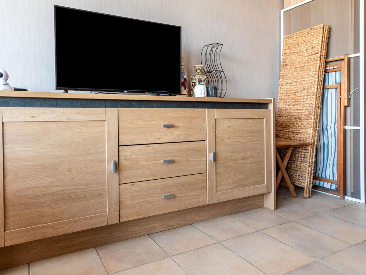 Contemporary Apartment In Oostende With Balcony 外观 照片
