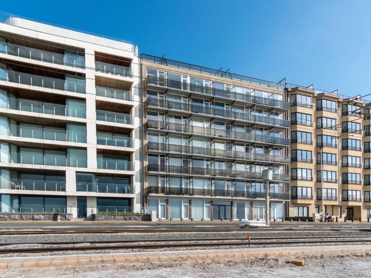 Contemporary Apartment In Oostende With Balcony 外观 照片