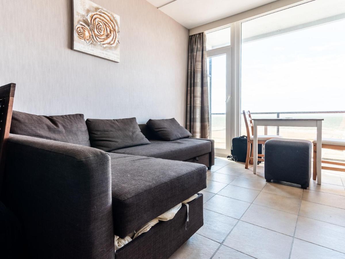 Contemporary Apartment In Oostende With Balcony 外观 照片
