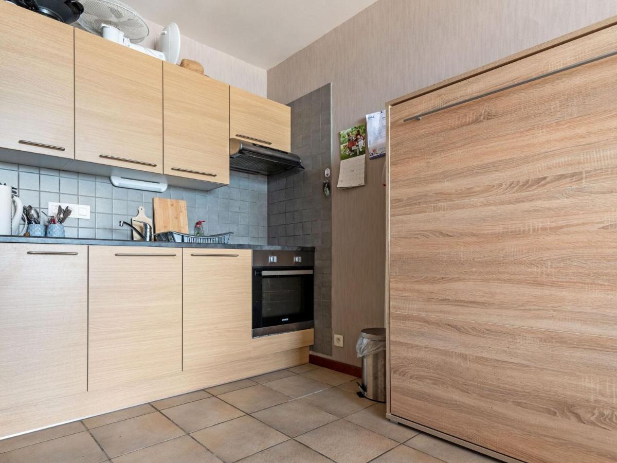 Contemporary Apartment In Oostende With Balcony 外观 照片